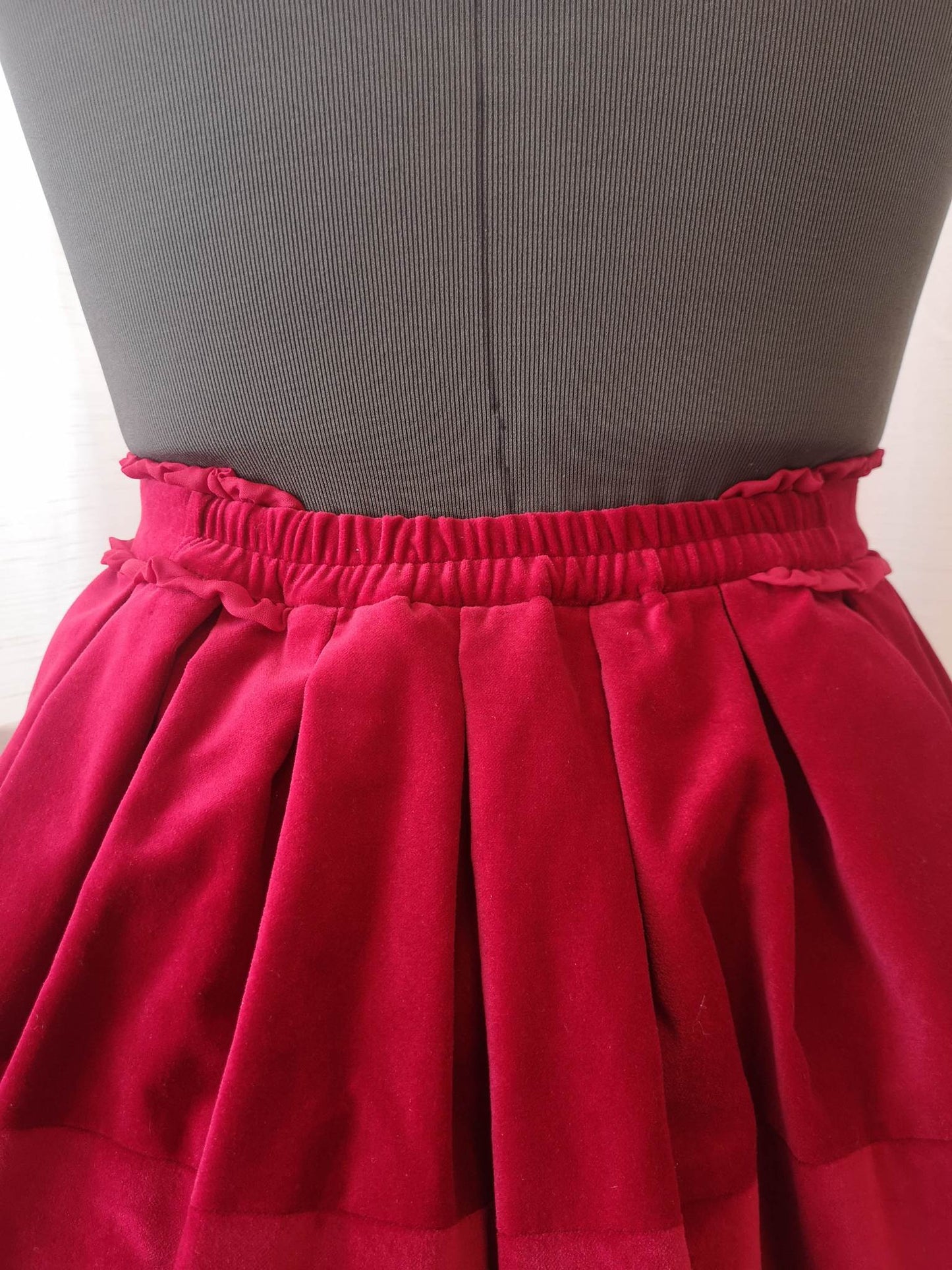 Velvet lemur skirt Red