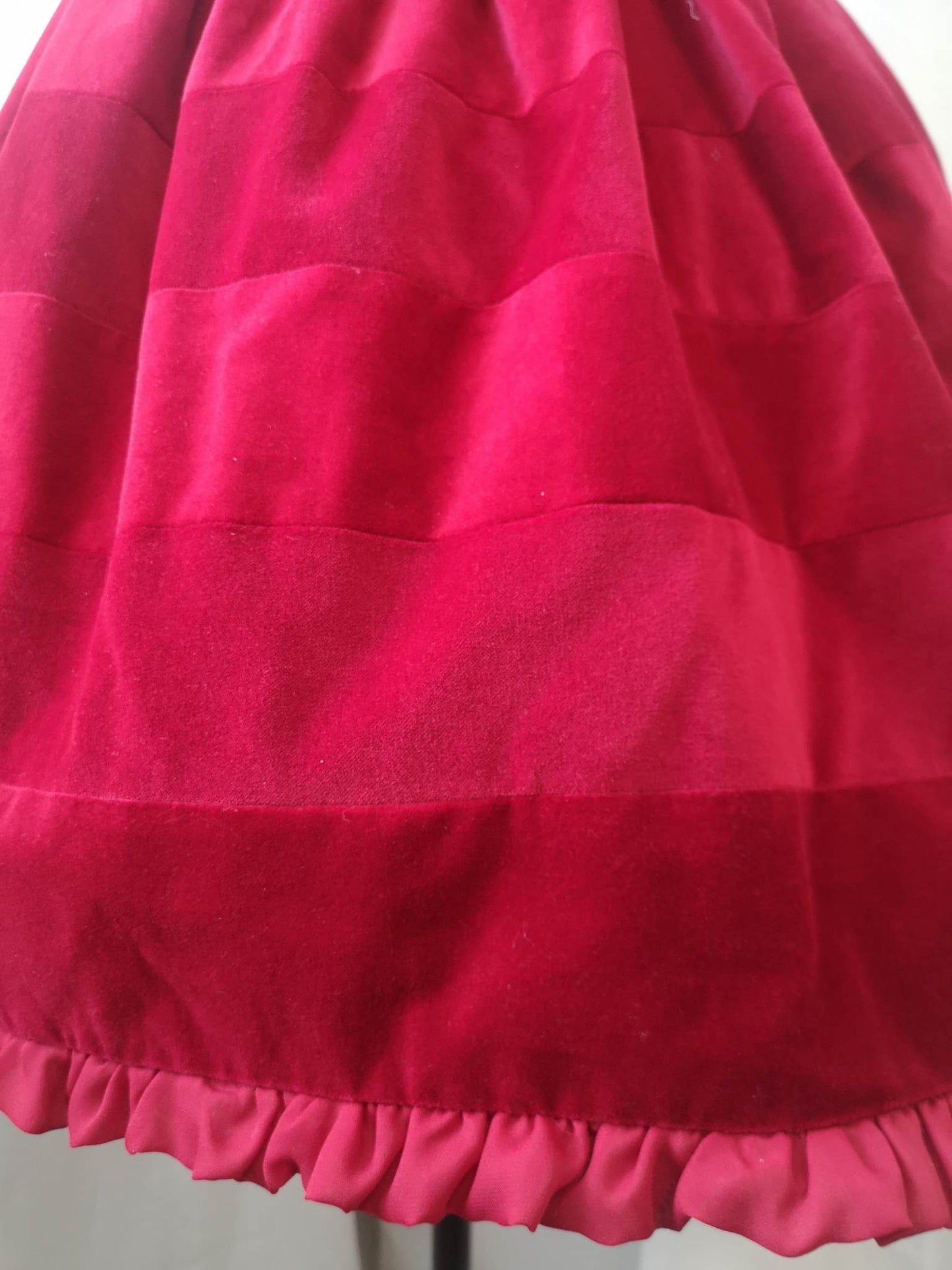 Velvet lemur skirt Red