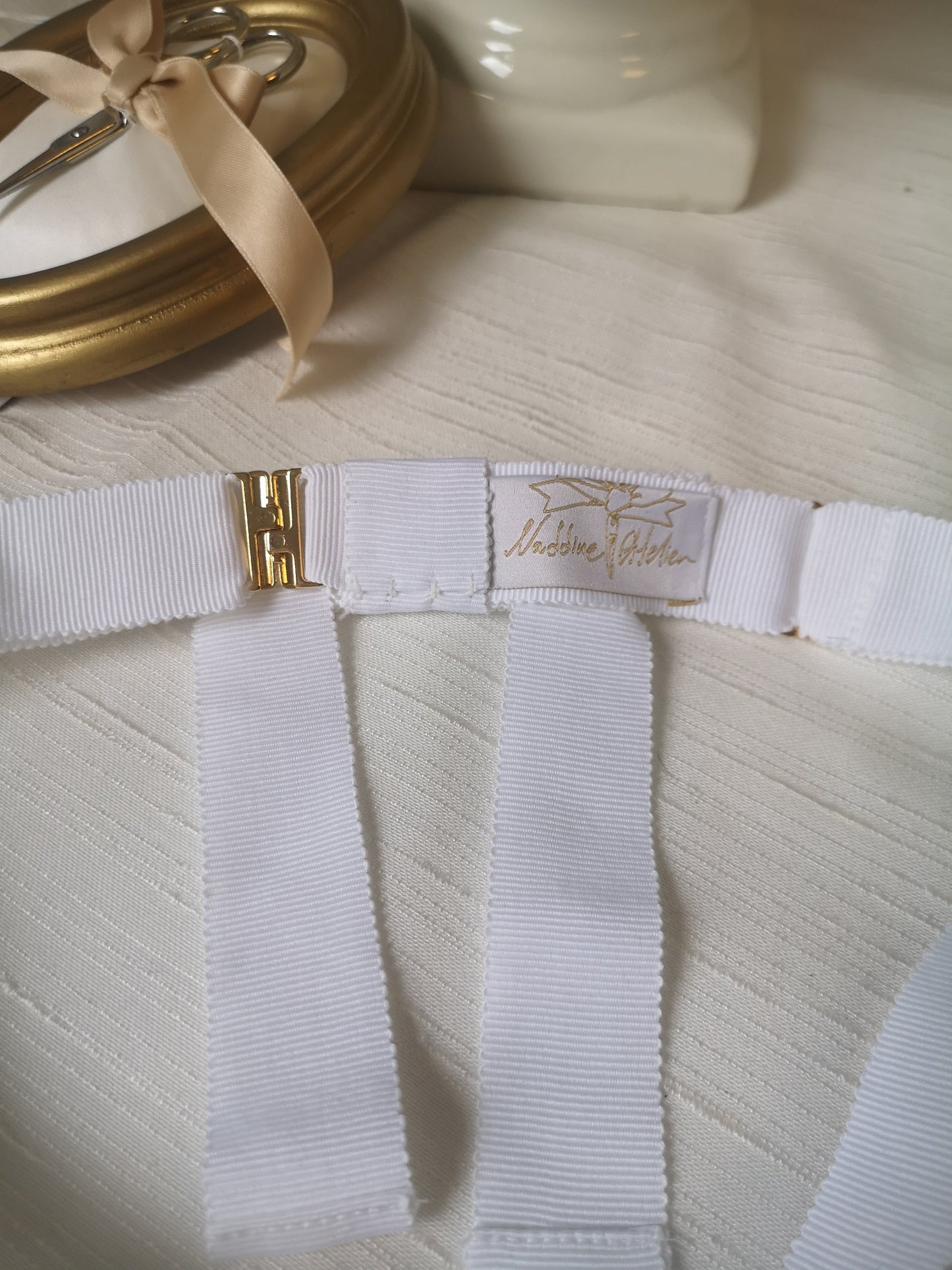 White Bow Belt