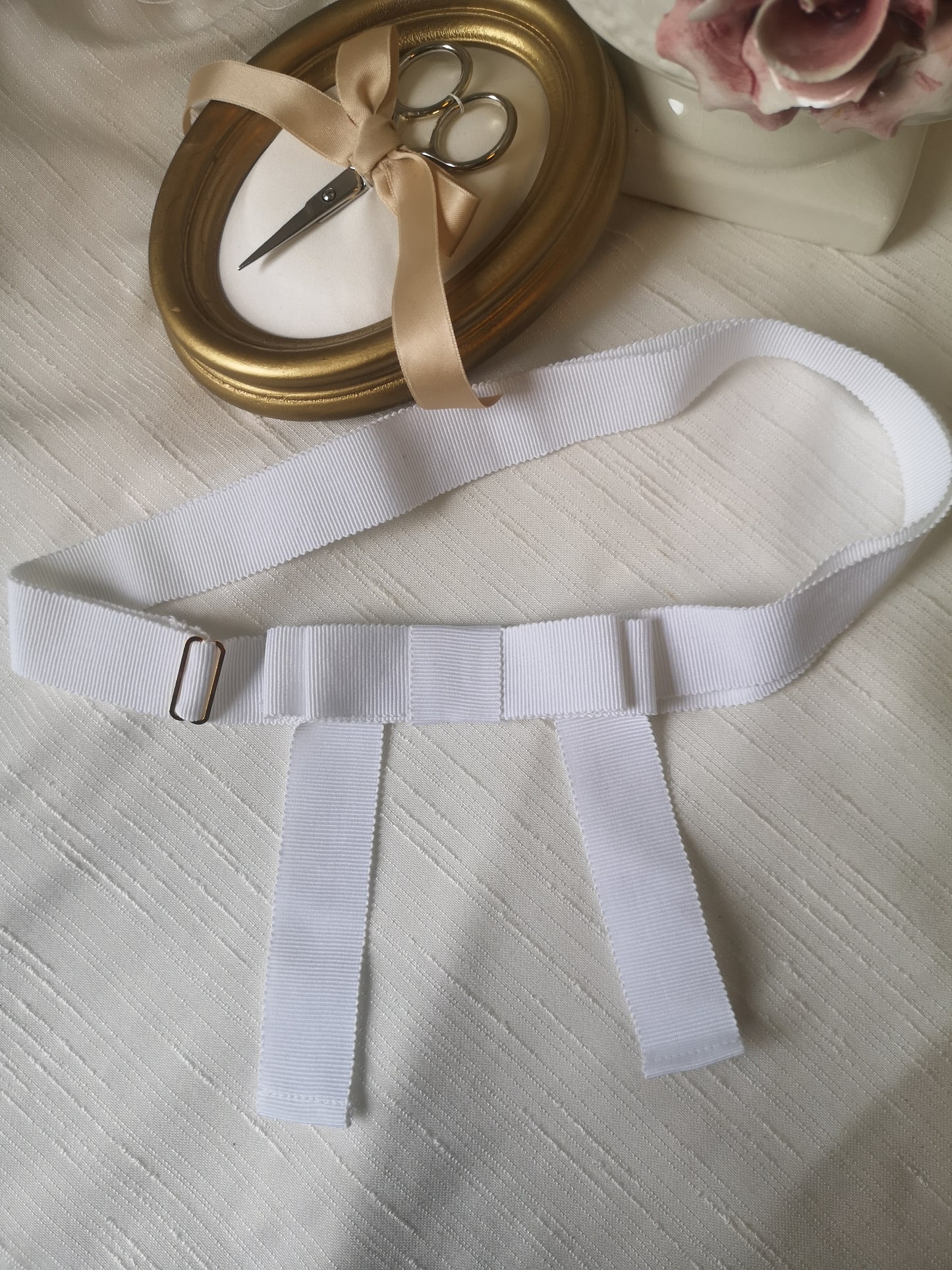 White Bow Belt